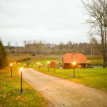 Kundzini Hotel Bīriņi Exterior foto