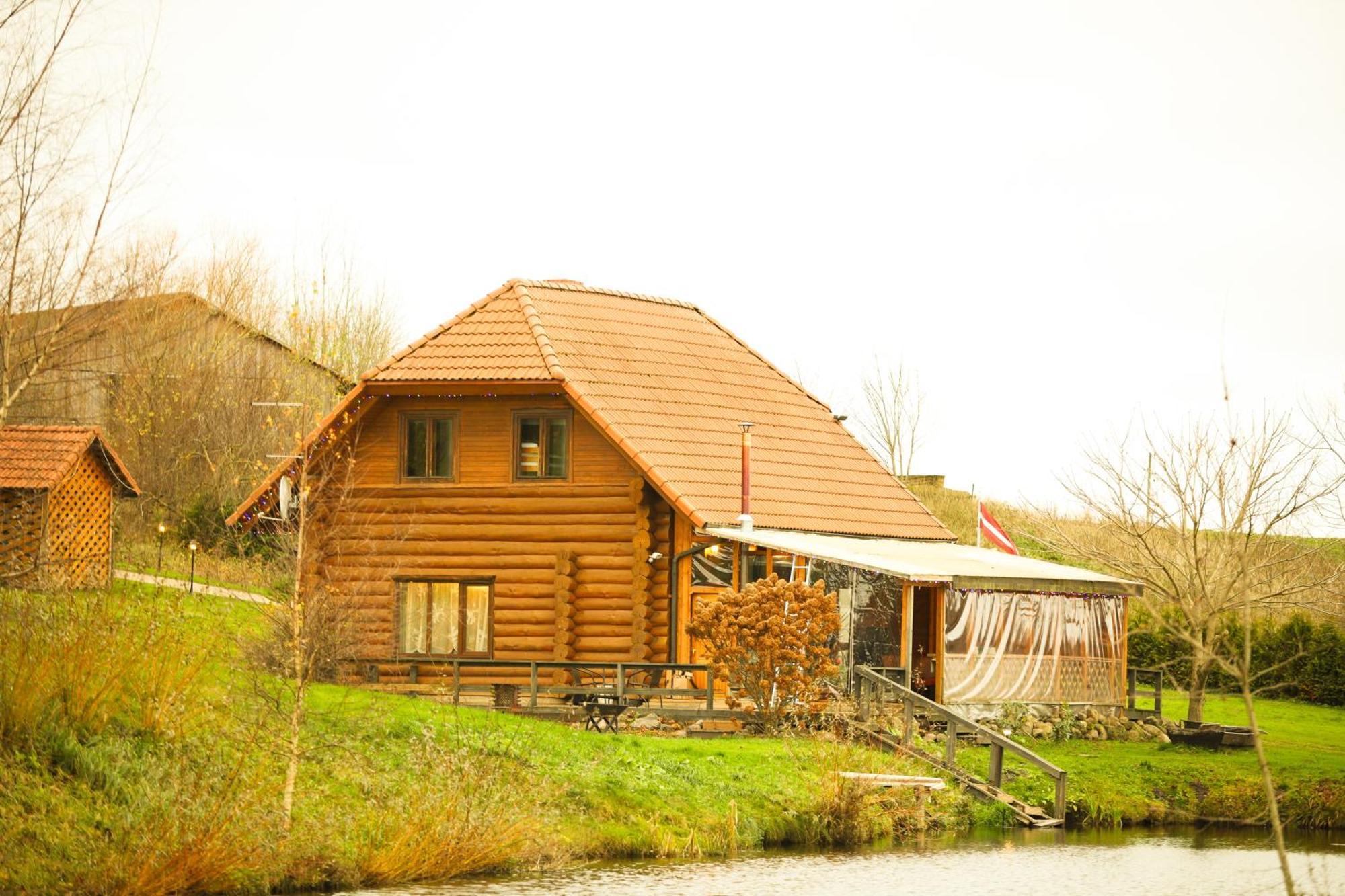 Kundzini Hotel Bīriņi Exterior foto